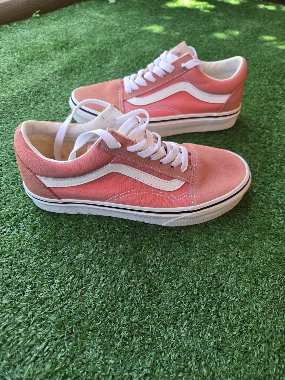 Vans Pink and White Old Skool Low-Top Sneakers